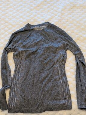 Figs Seamless Long Sleeve Under Scrub  in Charcoal Gray